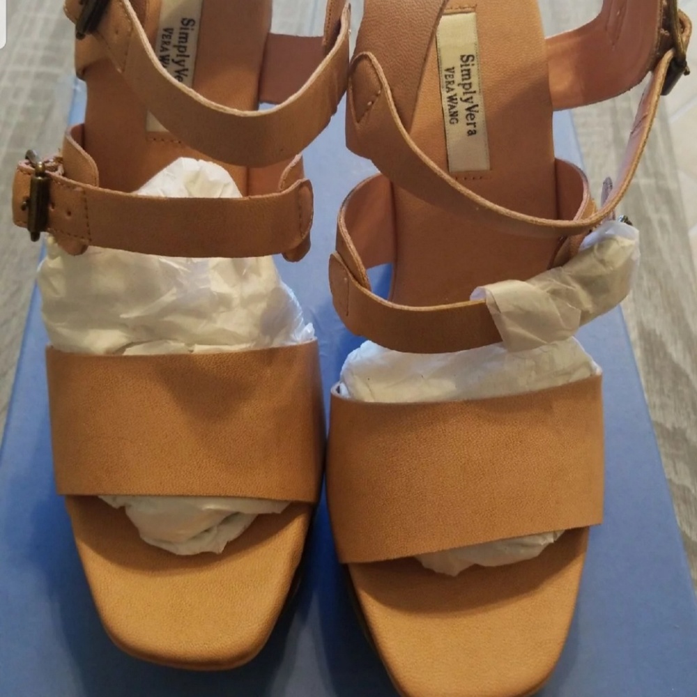 Simply Vera by Vera Wang wedges